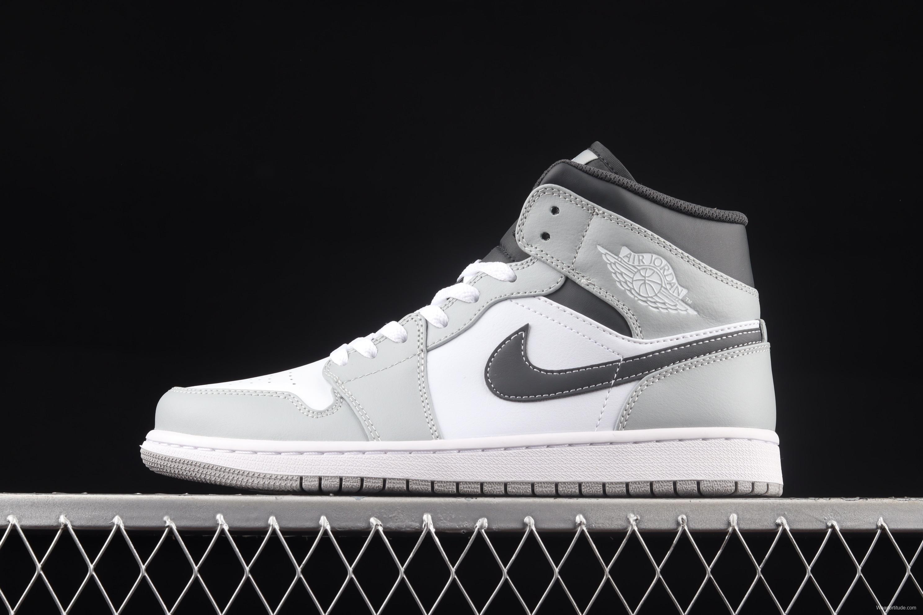 Air Jordan 1 Mid gray-white and black Dior Zhongbang casual board shoes 554724-078